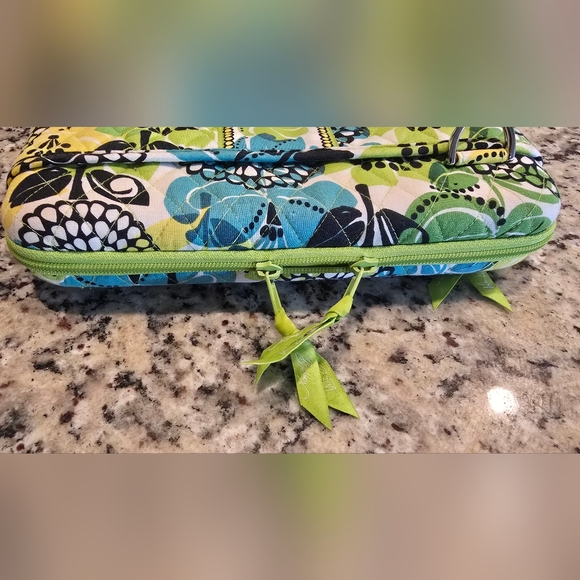 Vera Brafley Floral Patterned Hard Cover E Reader Case - Picture 6 of 8